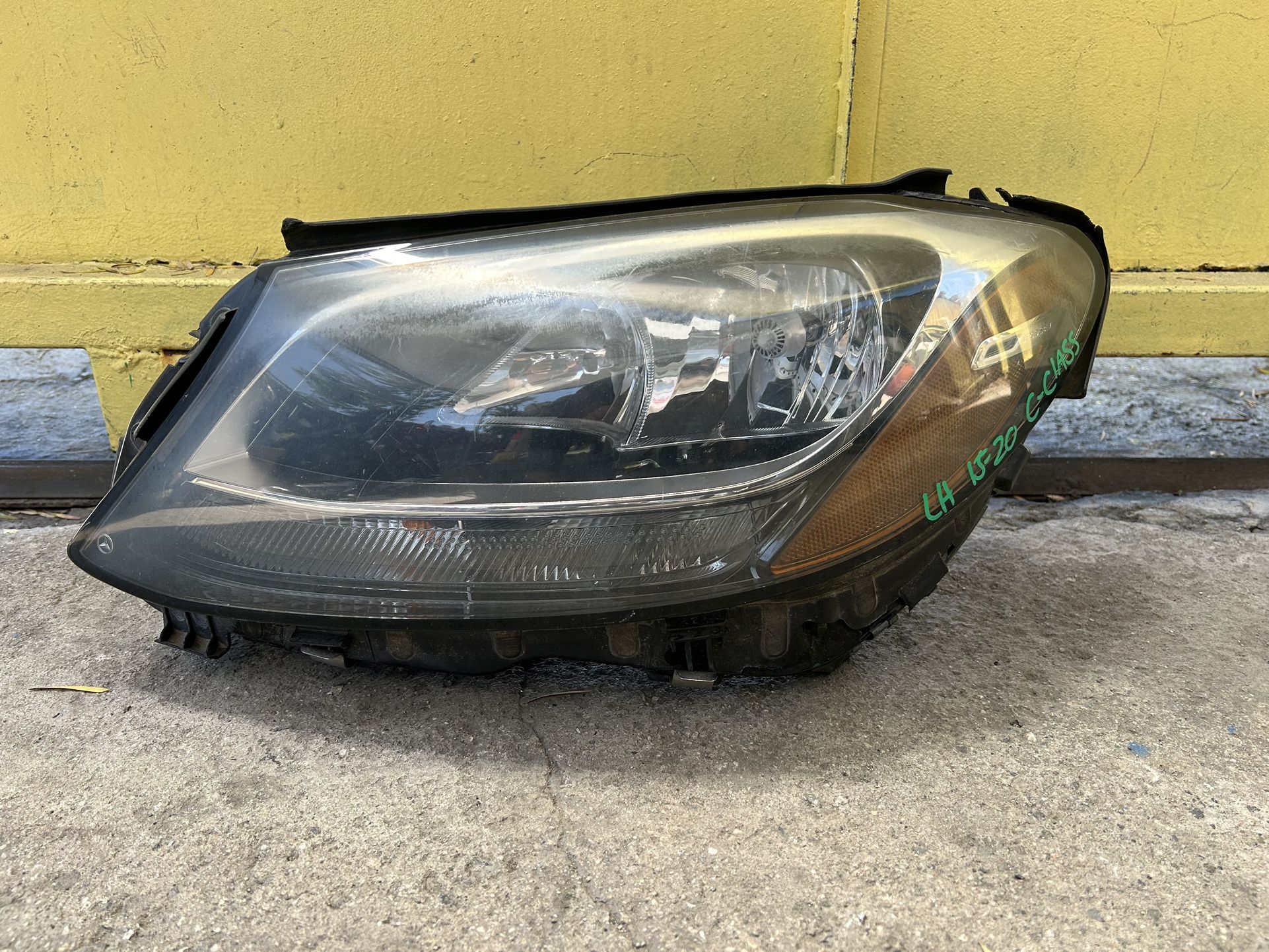 2015-2020 MERCEDES C-CLASS LH HEADLIGHT OEM