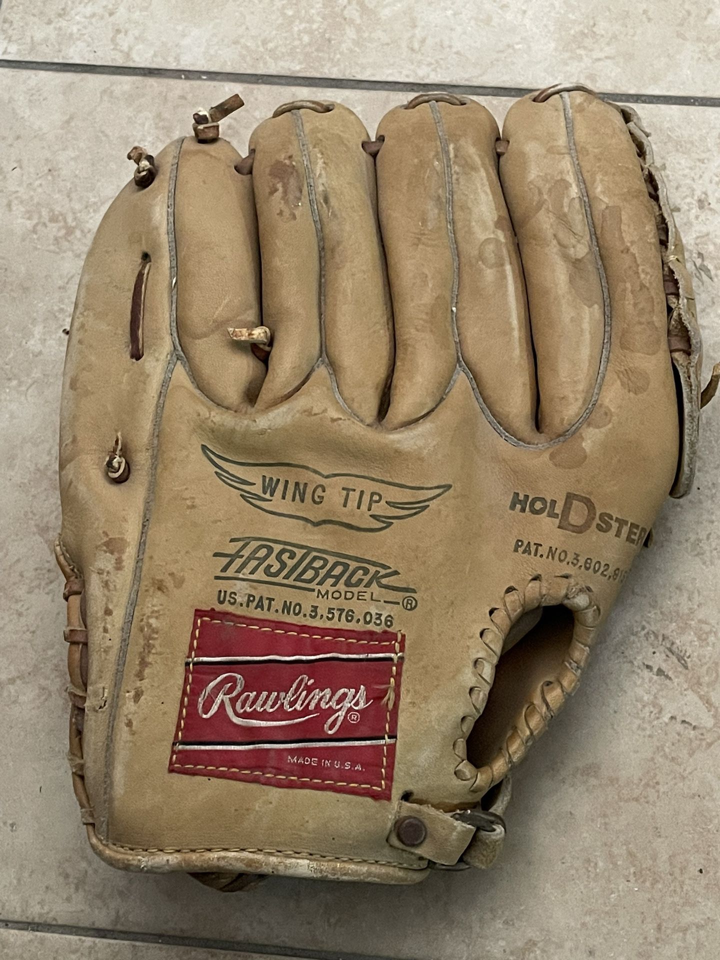 Used Baseball Glove 