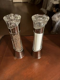 Salt Pepper Shakers $1.00 Each
