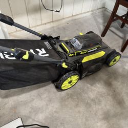 RYOBI 40V Brushless Self-Propelled Lawn Mower