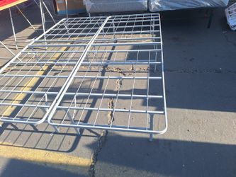 Queen Metal base open box