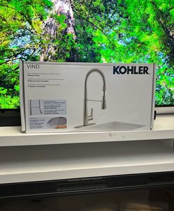 Vind Semi Professional Pull Down Kitchen Faucet