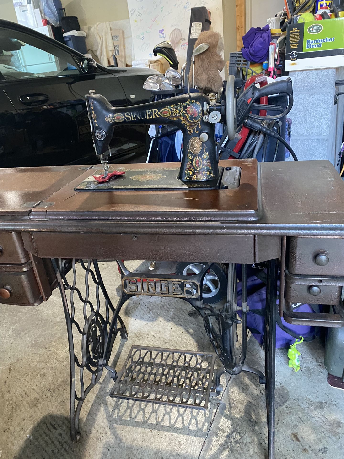 Singer Antique Sewing Machine