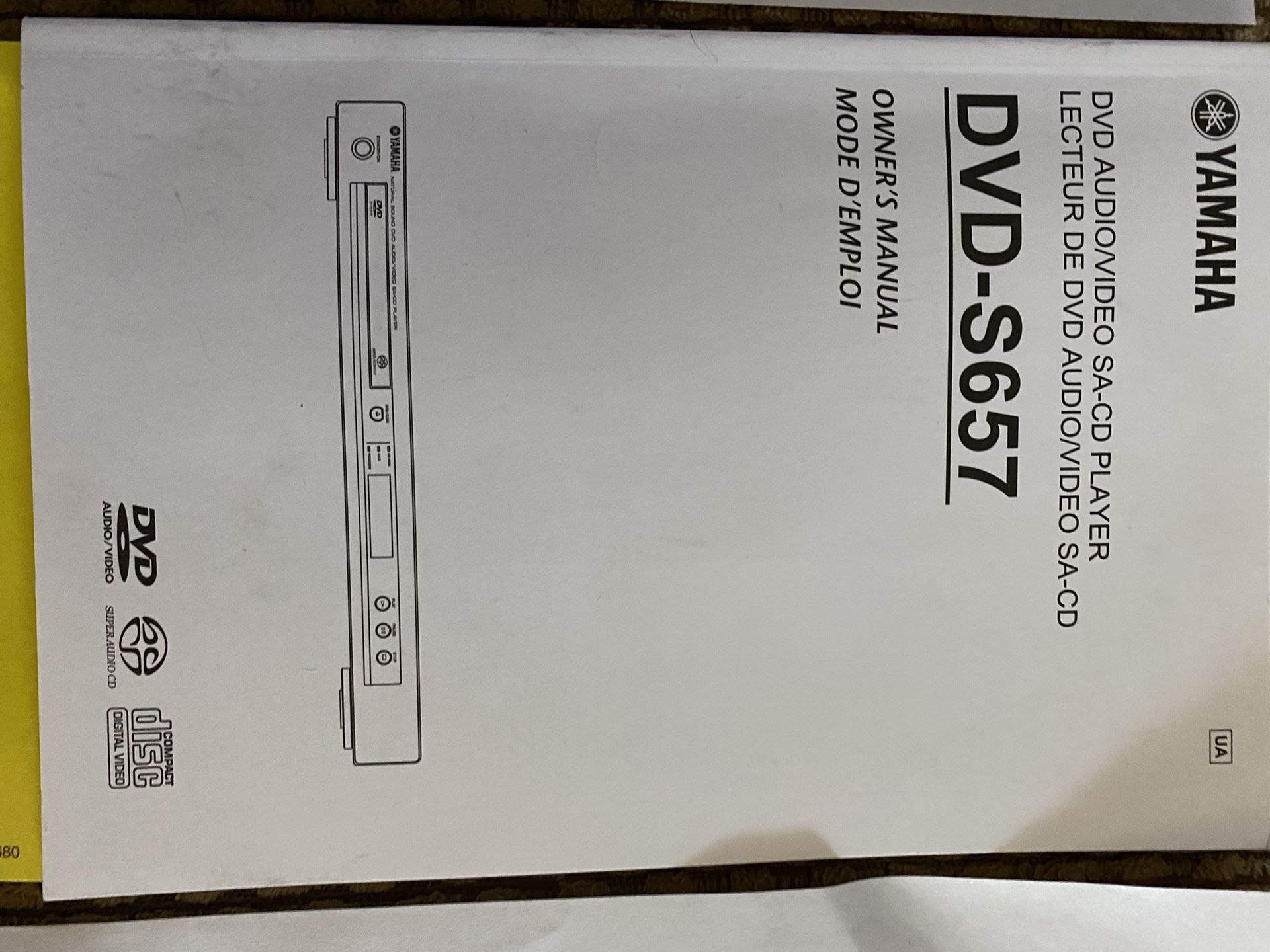 Yamaha DVD-S657 Slim DVD/CD/SACD/DVD-Audio player, PERFECT