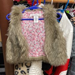 Girls Faux Fur Blond ish/tan 