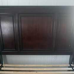 Captain’s Bed 