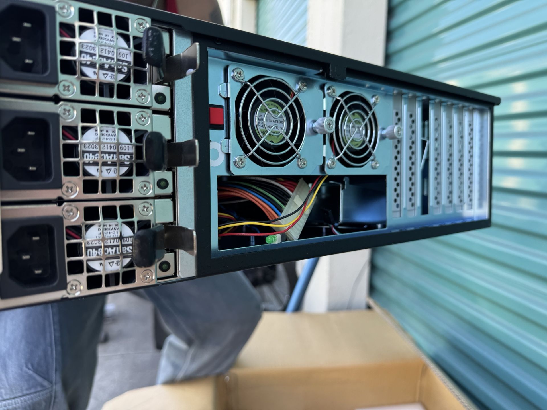 Server