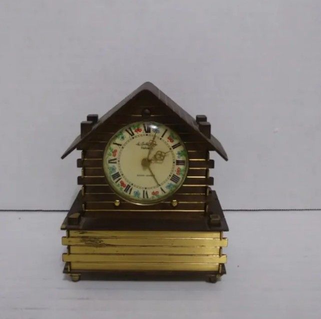 Rare Old Vintage TableTop Clock Vintage Helveco 7 Seven Jewels Log House Clock Made in Swiss Antique