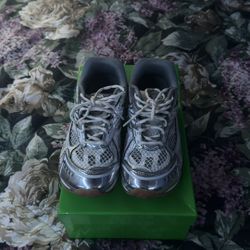 Bottega Veneta Men's Silver Metallic Orbit Sneakers Size 43