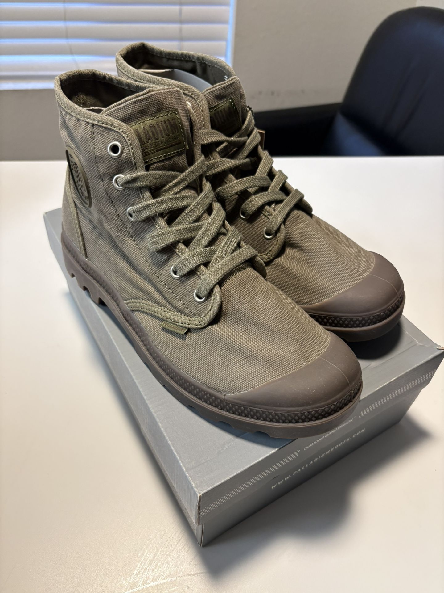 Palladium Fold-Over Camo Canvas Boots in Green and Brown Palladium Boots Camouflage Boots for Men | Mercari main image 2