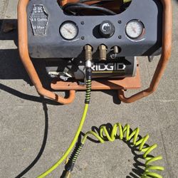 Ridgid OF45150A Twin Stack Oil-Free 4.5 Gal Portable Air Compressor With One Hose Tested/Works $80