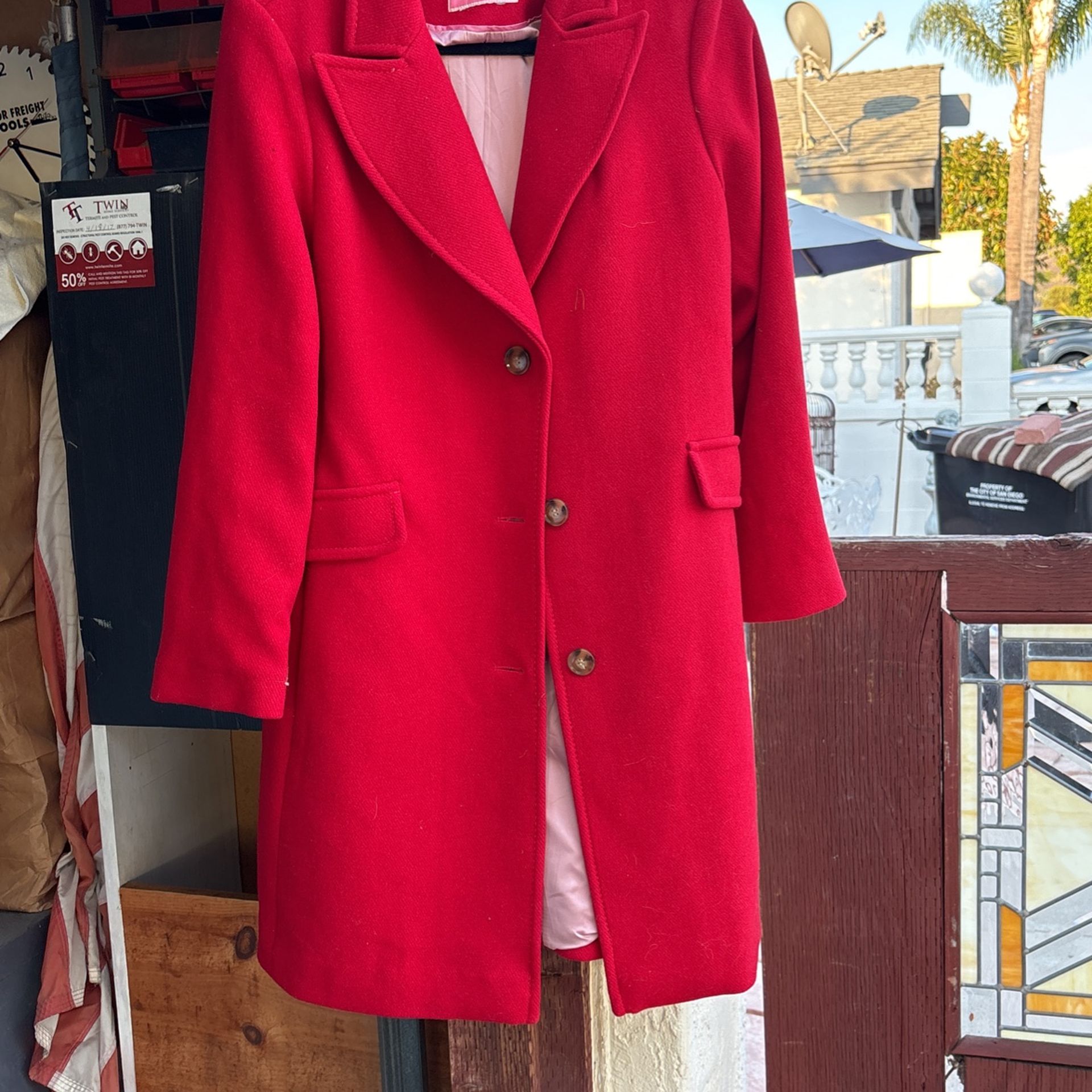 Kate Spade Trench Three Buttons Brand New Retails Over 400 on sale $200