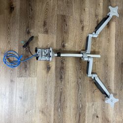 Dual Monitor Mount 13” - 32”