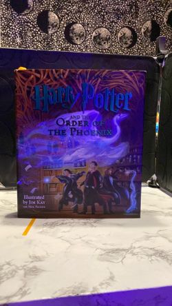 Harry Potter, and the order of the Phoenix illustrated edition hardcover