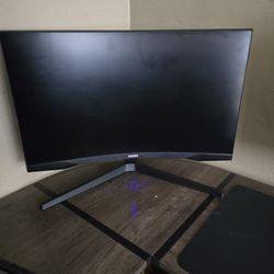 Samsung 27" Oydessey Curved QHD