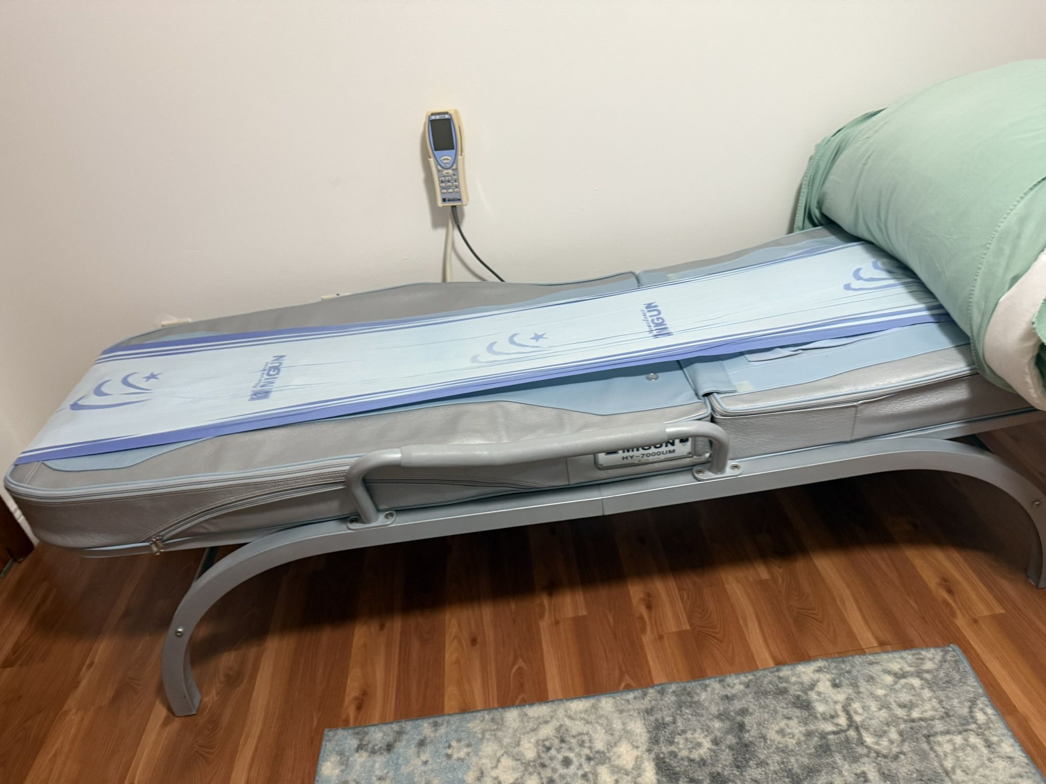 Migun HY-7000 Thera Massage Bed