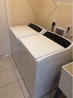 $500 OBO - Washer + Dryer Combo (Whirlpool)