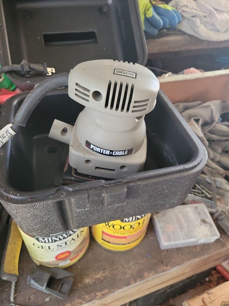 Porter Cable Finishing Sander