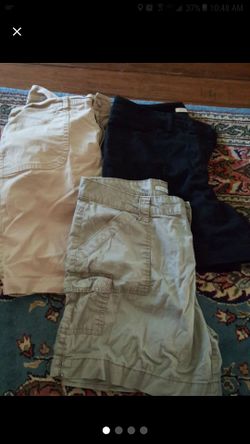 Three pairs ladies bottoms shorts capris