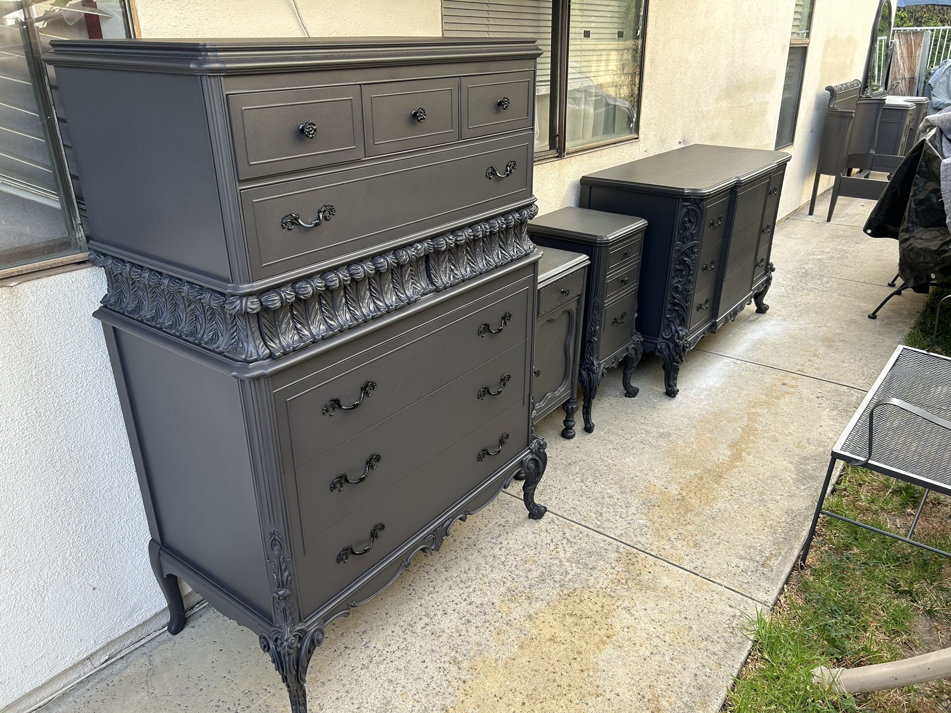 AMAZING 1915 ANTIQUE WALNUT 8 PIECE BEDROOM SET CAN DELIVER LOCAL