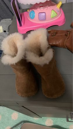Babygirl UGG boots and old navy boots