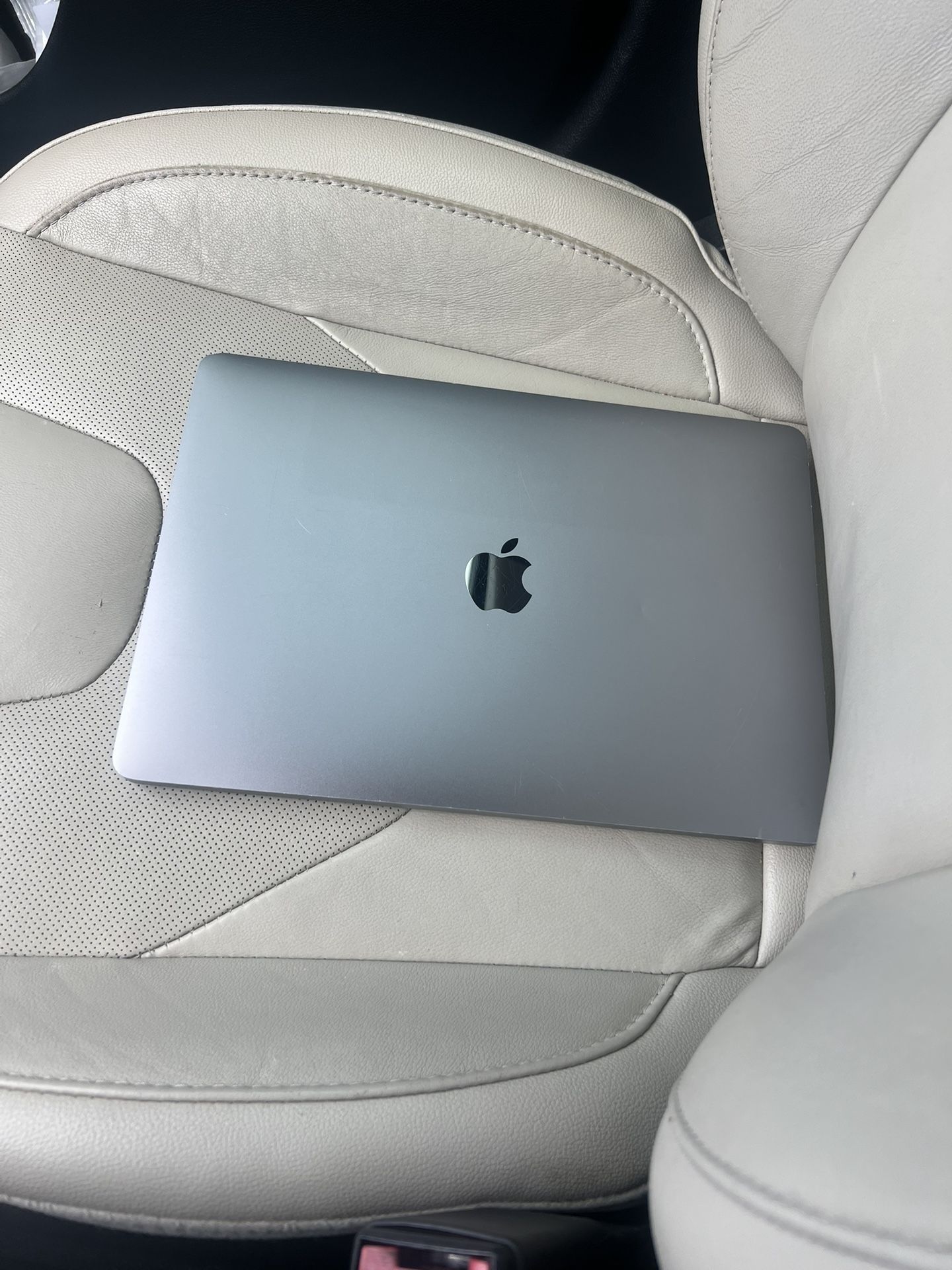 2020 Apple MacBook Air 