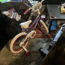 Kids Bike - Huffy Seastar W/ Training Wheels