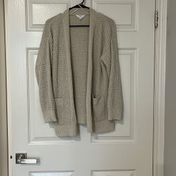 Woman’s Oversized Cardigan 