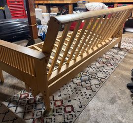 Futon frame