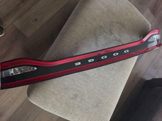 DODGE DART 13-16 TAIL LIGHT
