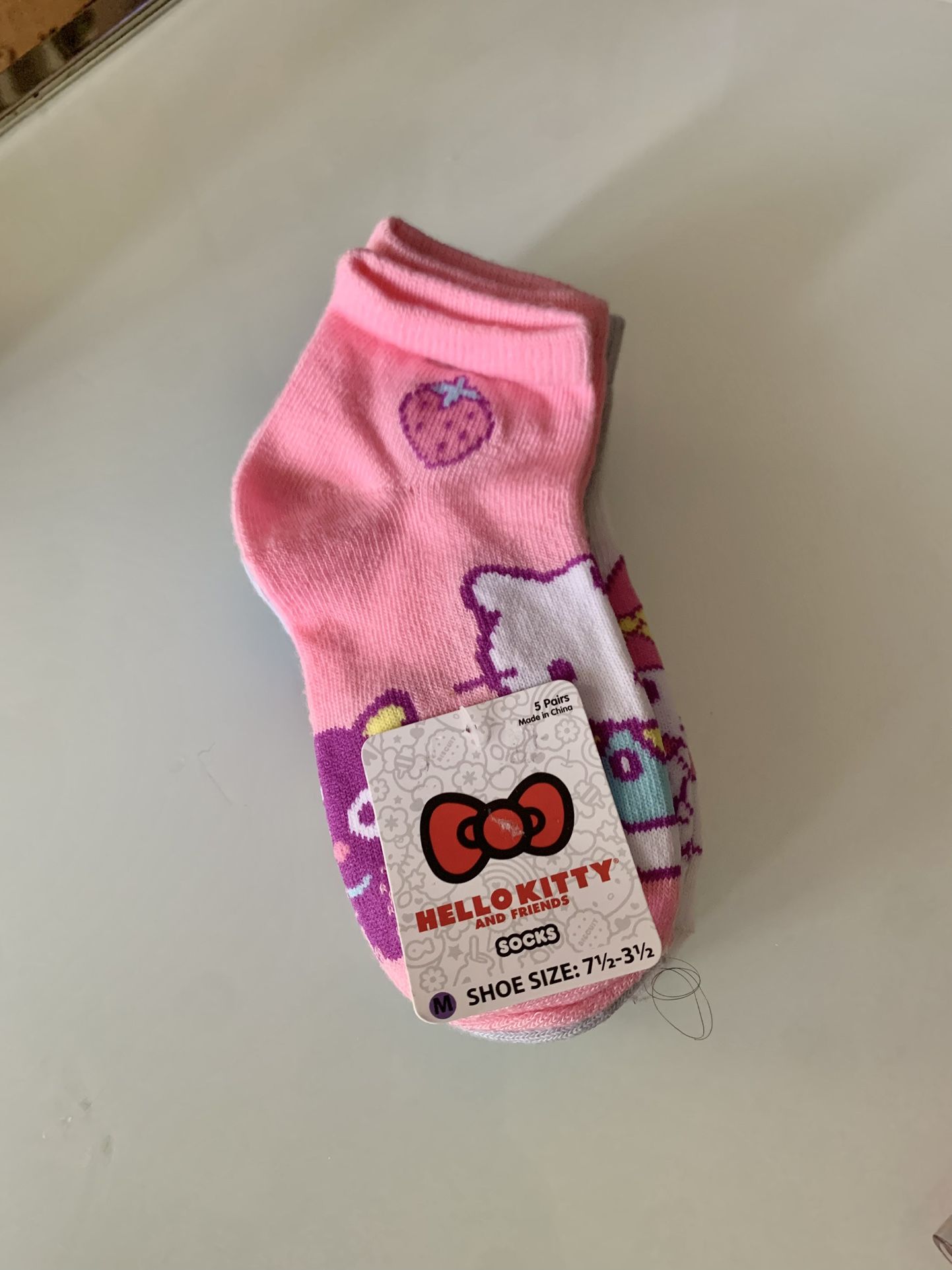 5 Pairs of girls' socks