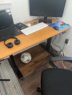 Sit stand work desk automatic