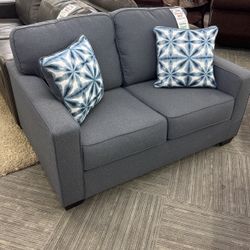 Loveseat 