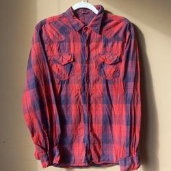 Vintage Top  Long-Sleeve Collared Button-Up Shirt in Plaid Women's Size L / Large 