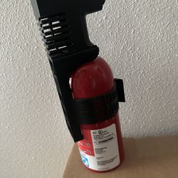 FIRST ALERT AUTO5 Car Fire Extinguisher, FESA5, UL RATED 5-B:C, Red, 1-Pack