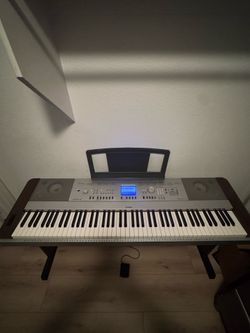 Piano yamaha dgx 640 + Two Bikes