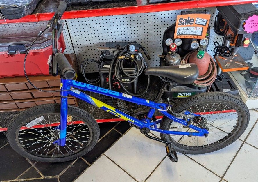 Blue Bmx Bicycle Beam Gt