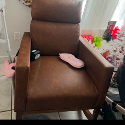 Rocking Chair 