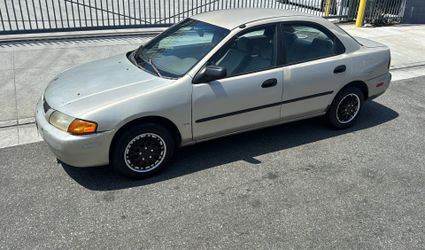 1998 Mazda Protege