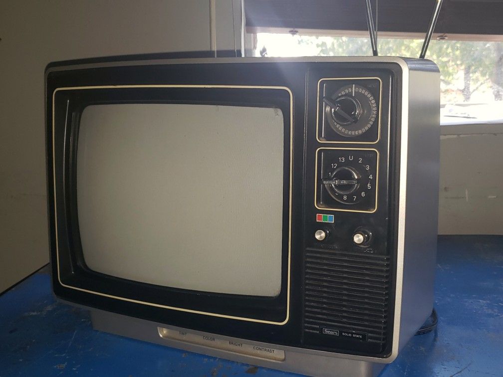 Sears Solid State CRT TV