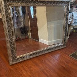 40x48 Antique Miroer