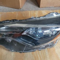 2017 - 2019 TOYOTA COROLLA HEADLIGHT FRONT LEFT LH DRIVER SIDE BI LED OEM USED 8115002M70