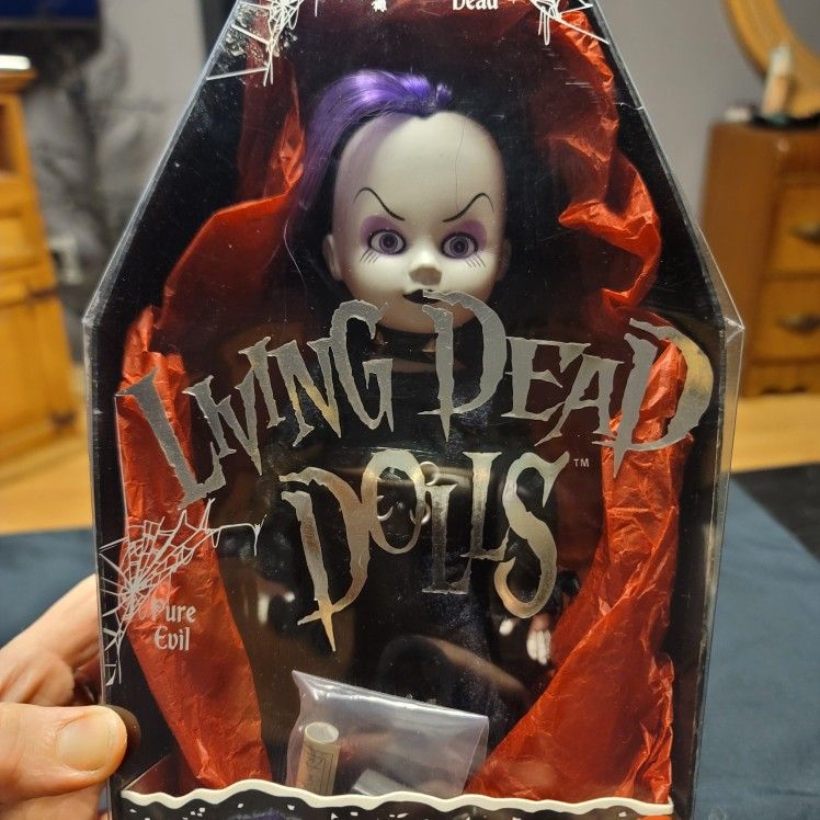 *REDUCED* Living Dead Dolls Tragedy #99972 - Hot Topic Exclusive
