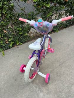 Bicycle for girls only few times training my backyard