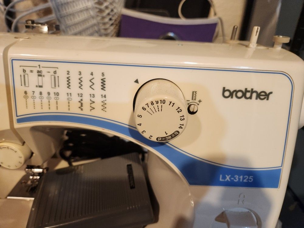 Brother LX-3125 Sewing Machine