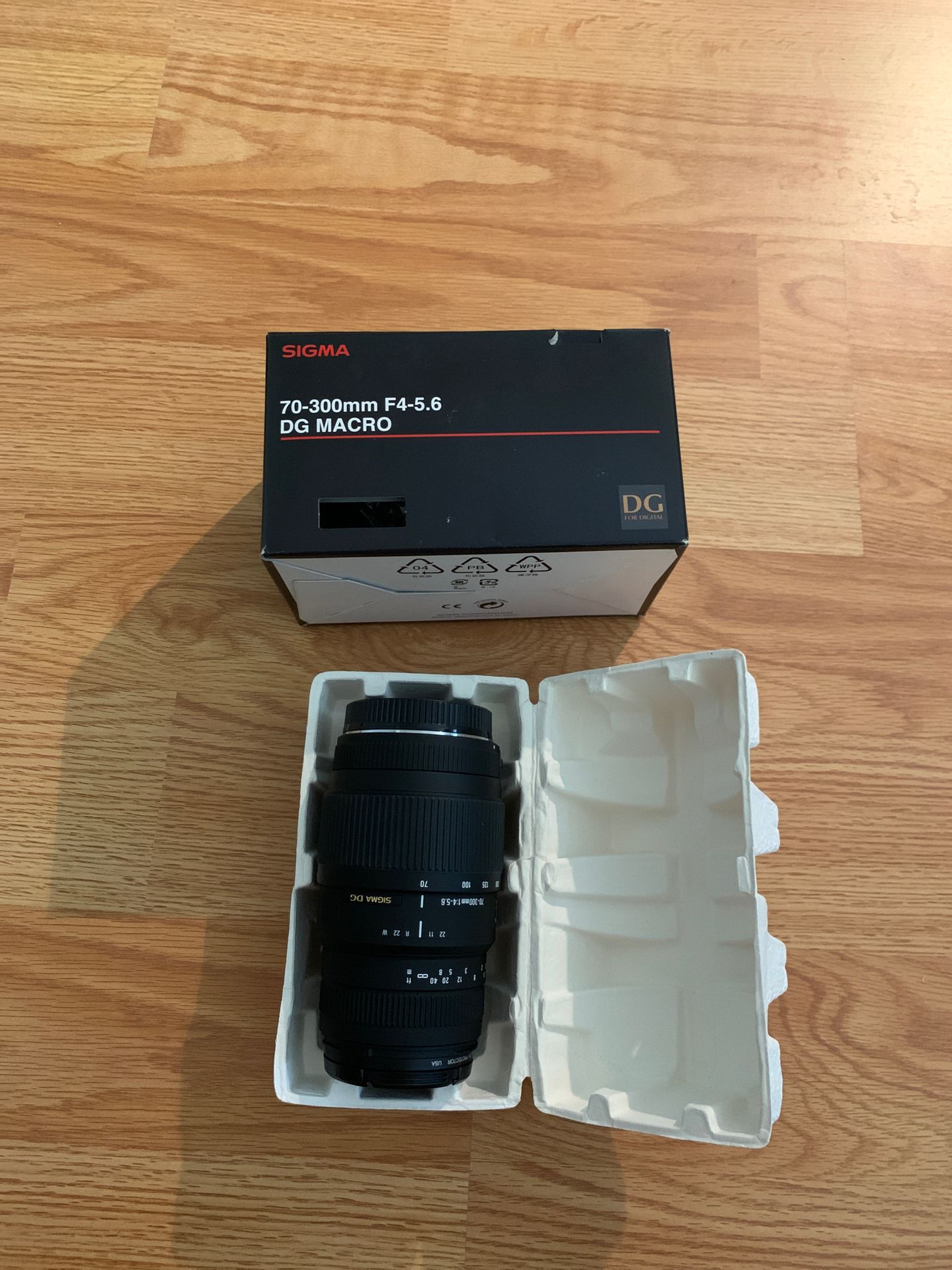 Sigma 70-300mm dg macro lens for slr canon camera