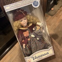 Vanessa collection 2002 Porcelain Doll
