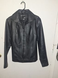 Women's genuine leather jacket