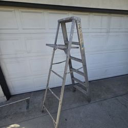Aluminum werner ladder six feet