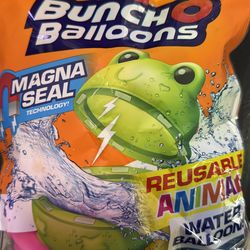 Reusable animal water balloons